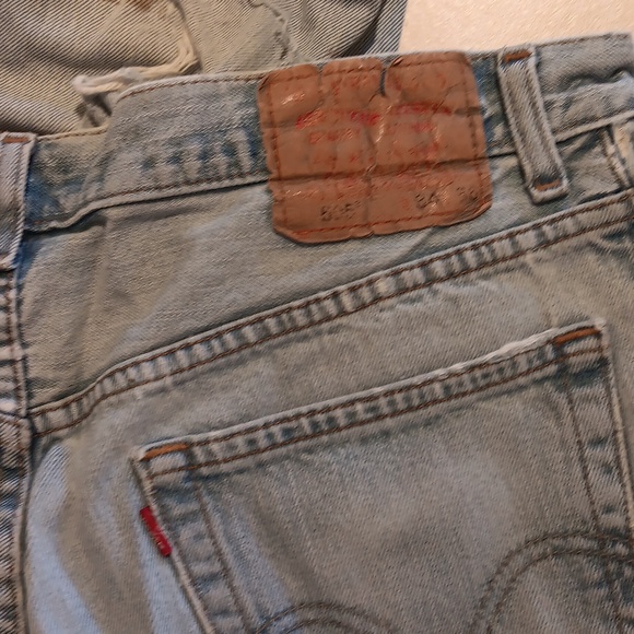 Men's Levi's 505 Regular Fit 34x36 Ripped and distressed - Picture 5 of 9